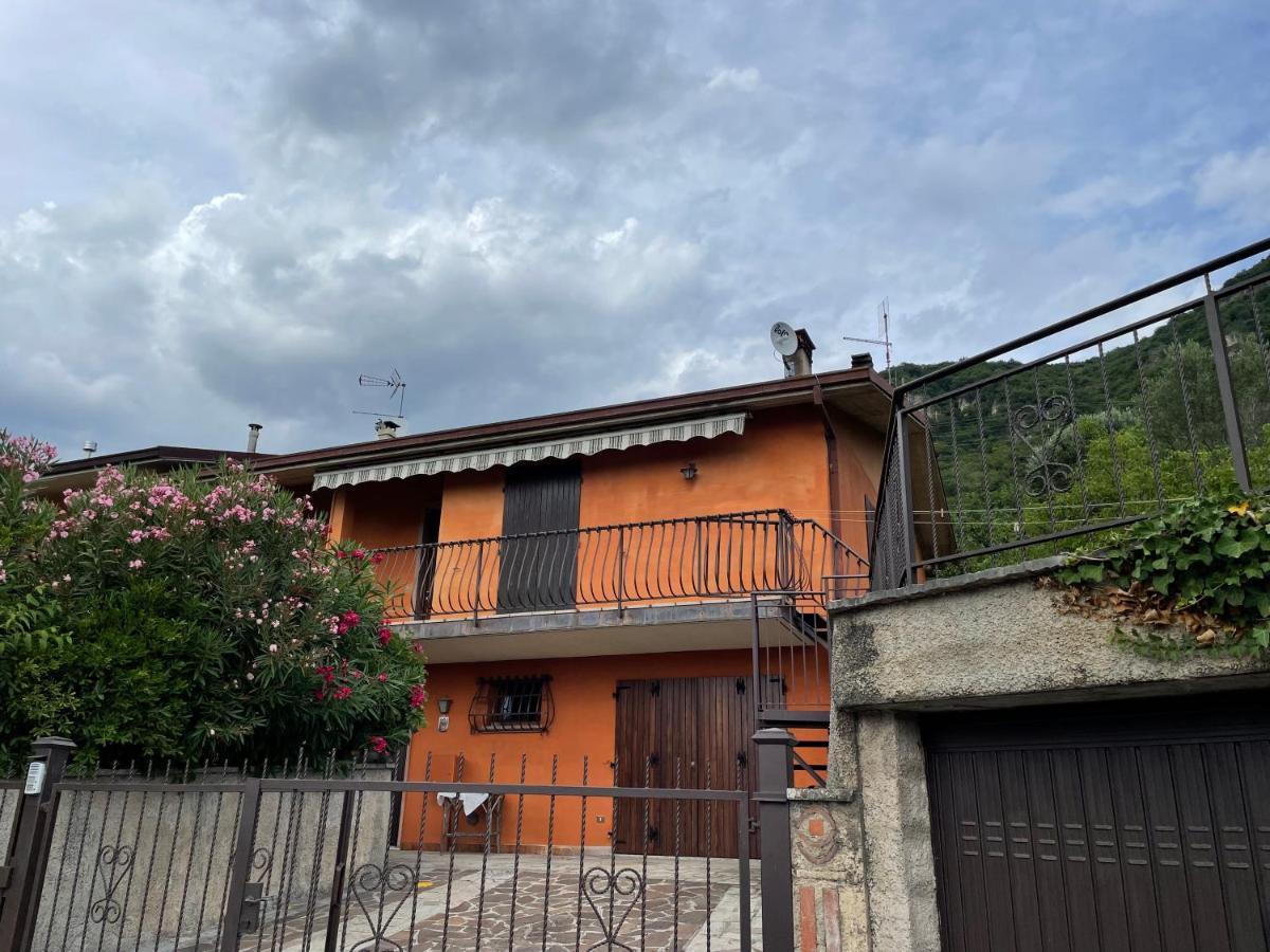 A La Zolia Mendia Villa Salo Exterior photo